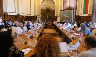 Министър Танева: Ще надградим Националната информационна системата за идентификация на животните