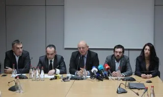 Мерки за засилване контрола върху вноса на отпадъци обсъди министър Димитров с рециклиращия бизнес