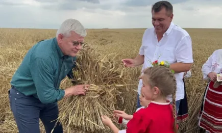 Министър Вътев: Очакваме реколта от над 6 млн. тона пшеница