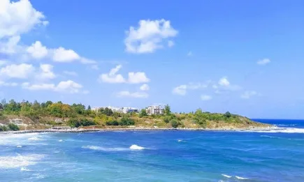 МОСВ търси решение за незаконния хотел в местността Поляните край Синеморец