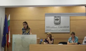 Експерти от МОСВ представиха ползите от нова система за събиране на опасни отпадъци от бита, която се изгражда край Созопол