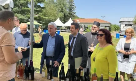 Министър Кирил Вътев: Традиционните български храни и вина имат потенциал за високи пазарни успехи