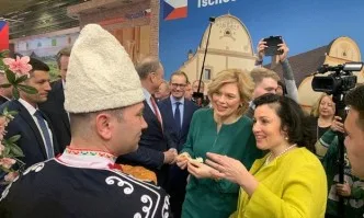 Министър Танева: Основен акцент в политиката за подкрепа остават малките и средни стопанства