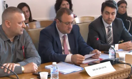 Комисия по земеделие, пълен запис - 01.06.2022 г.: Отпадат ограниченията за индустриалния канабис