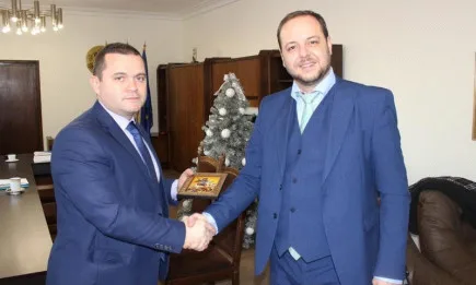 Министър Сандов: Повишаваме контрола и санкциите за промишленото замърсяване