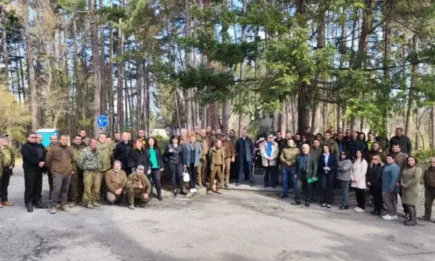 Лесовъди се поклониха пред паметника на Йордан Митрев в Кюстендил