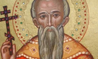 Църквата почита паметта на Свети Харалампий Чудотворец и Света Валентина