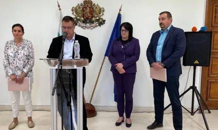 Проекти по ПРСР за близо половин милиард лева залежават в ДФЗ-РА