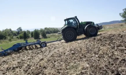 315 новорегистрирани трактори за първото тримесечие на 2023 г.