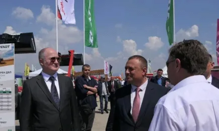 Изпълнителният директор на ДФЗ участва в откриването на БАТА АГРО