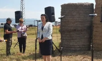 Министър Танева: Около 5.4 млн. тона е очакваният добив на пшеница в страната