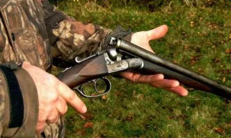 Заловен е нарушител по време на бракониерски лов