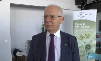 Проф. Ангел Ангелов, преподавател в катедра