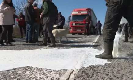 Земеделски производители блокираха главен път Русе-Плевен