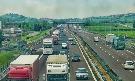 Лондон нарушава споразумението за Ирландия