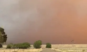 Слаб дъжд носи малко облекчение в Австралия