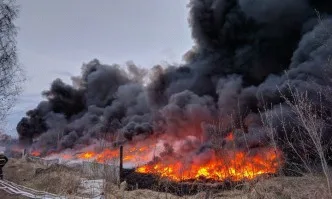 Няма превишения на нормите за качеството на въздуха след пожара на депото в Свищов