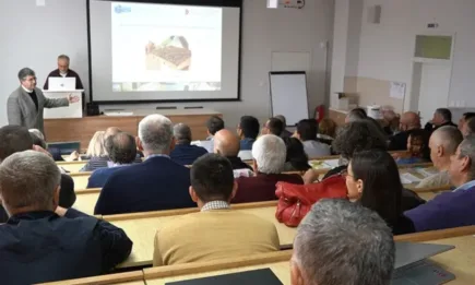Пчелари се събраха на двудневен обучителен форум в Стара Загора