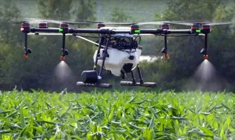 Швейцария разреши пръскането с дронове