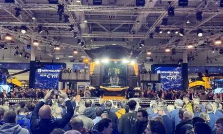 New Holland представя CR11 - флагманът от следващо поколение
