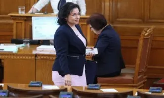 Министър Танева ще се срещне с представители на ловно-рибарски организации за предприетите мерки срещу АЧС