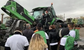 Ученици от Професионална гимназия по селско стопанство 