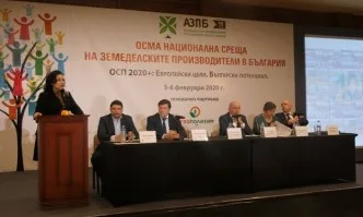 Министър Танева: Комисар Войчеховски прие поканата ни да посети България през юни