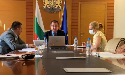 Министър Бозуков: Ще поискам да бъде отпуснато зърно от държавния резерв в помощ на животновъдите