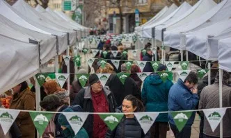 Фермерските пазари настояват да падне забраната за продажби на свинско месо и колбаси