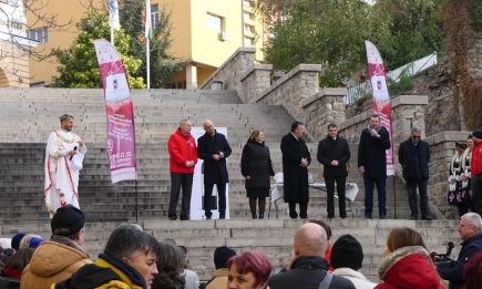 Заместник-министър Янчев участва в откриването на фестивала Дефиле на младото вино в Пловдив