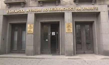 БАБХ изтегли над 2.4 тона опасни храни и затвори два обекта при масови проверки