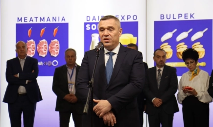 Министър Тахов: През 2025 г. предстоят приеми за над 860 млн. лева за модернизиране на земеделските стопанства и предприятията от хранително-вкусовия сектор