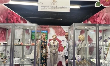 България блести на световната сцена на ароматите – силно присъствие на SIMPPAR 2025 в Париж