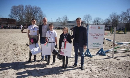 Филип Велев и Красимир Димитров са големите победители в конните състезания за Тодоровден на Конна база при Тракийски университет