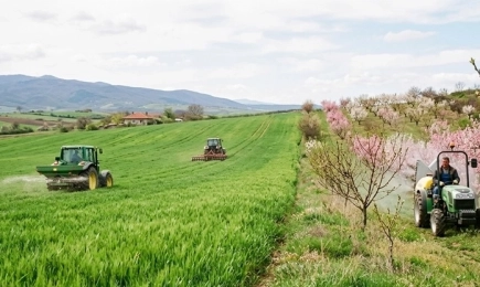 Подходящо време за почвени обработки и торене