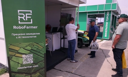 RoboFarmer представи RoboFarmer 001 – първия български автономен робот за прецизно почвено пробовземане на БАТА АГРО 2026