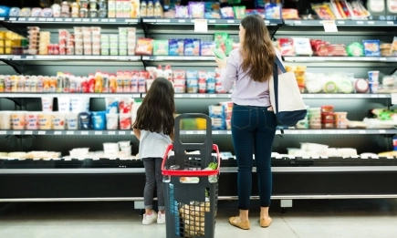 Правителството създава държавно дружество Магазин за хората, определен е съставът на първия Съвет на директорите