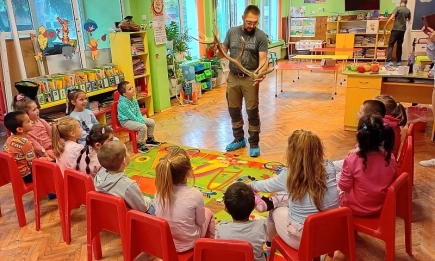 Служители от РДГ – Велико Търново проведоха занимания с деца от ДГ Пчелица – Лясковец