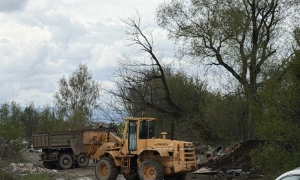 Столична община започна мащабно почистване в Долни Богров: Криминализират замърсяването на околната среда