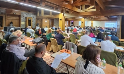 Приеми за над 1,6 млрд. лв. за подкрепа на млади и нови фермери и инвестиции в инфраструктура ще стартират по Стратегическия план