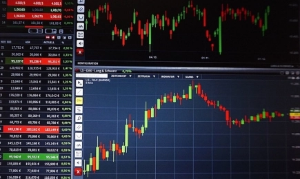 В Чикаго и Париж зърнените контракти са на загуба