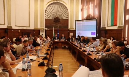 България работи за спасяване на средствата по Стратегическия план за земеделието 2023–2027