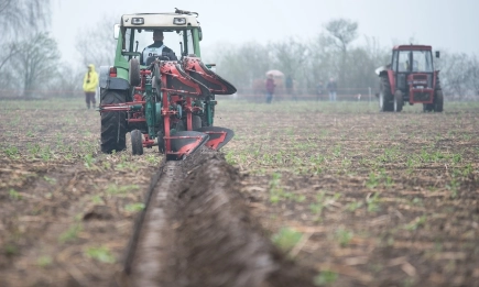 Добри условия за извършване на предсеитбените почвообработки