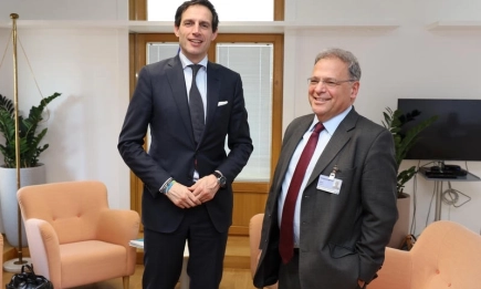 Министър Юлиян Попов и еврокомисар Вопке Хукстра: Декарбонизацията като двигател за икономически растеж