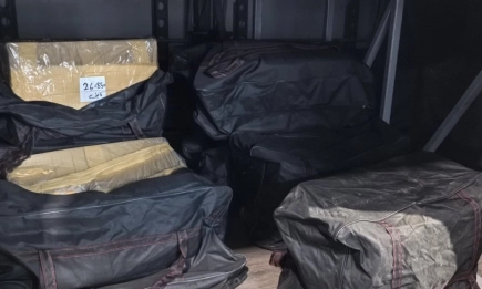 БАБХ и Агенция Митници иззеха близо три тона незаконни животински продукти на Капитан Андреево