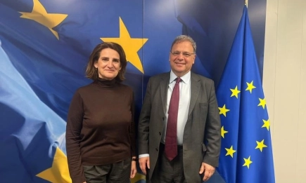 Юлиан Попов обсъди декарбонизацията и конкурентоспособността на ЕС в Брюксел