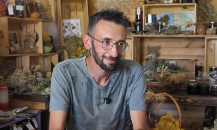  От ливадата до чашата – мисията на билкаря Мартин Караджов