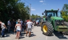 Нов протест в Крушари срещу изграждането на вятърни паркове, блокираха пътя Добрич – Крушари